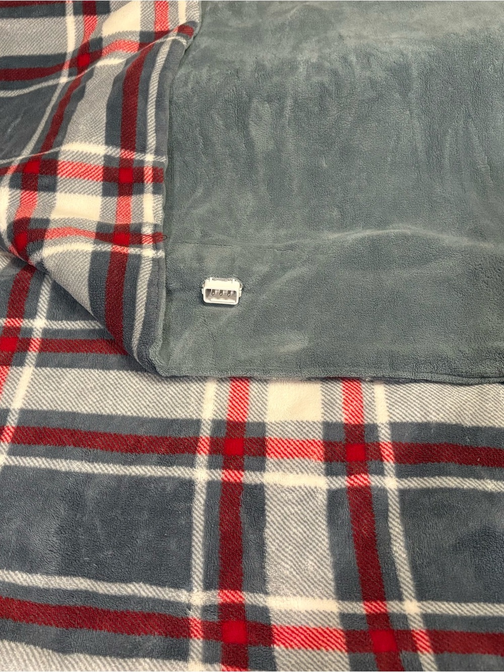 ❤️🩶💙Sunbeam Gray and Red Plaid Electric Throw Blanket